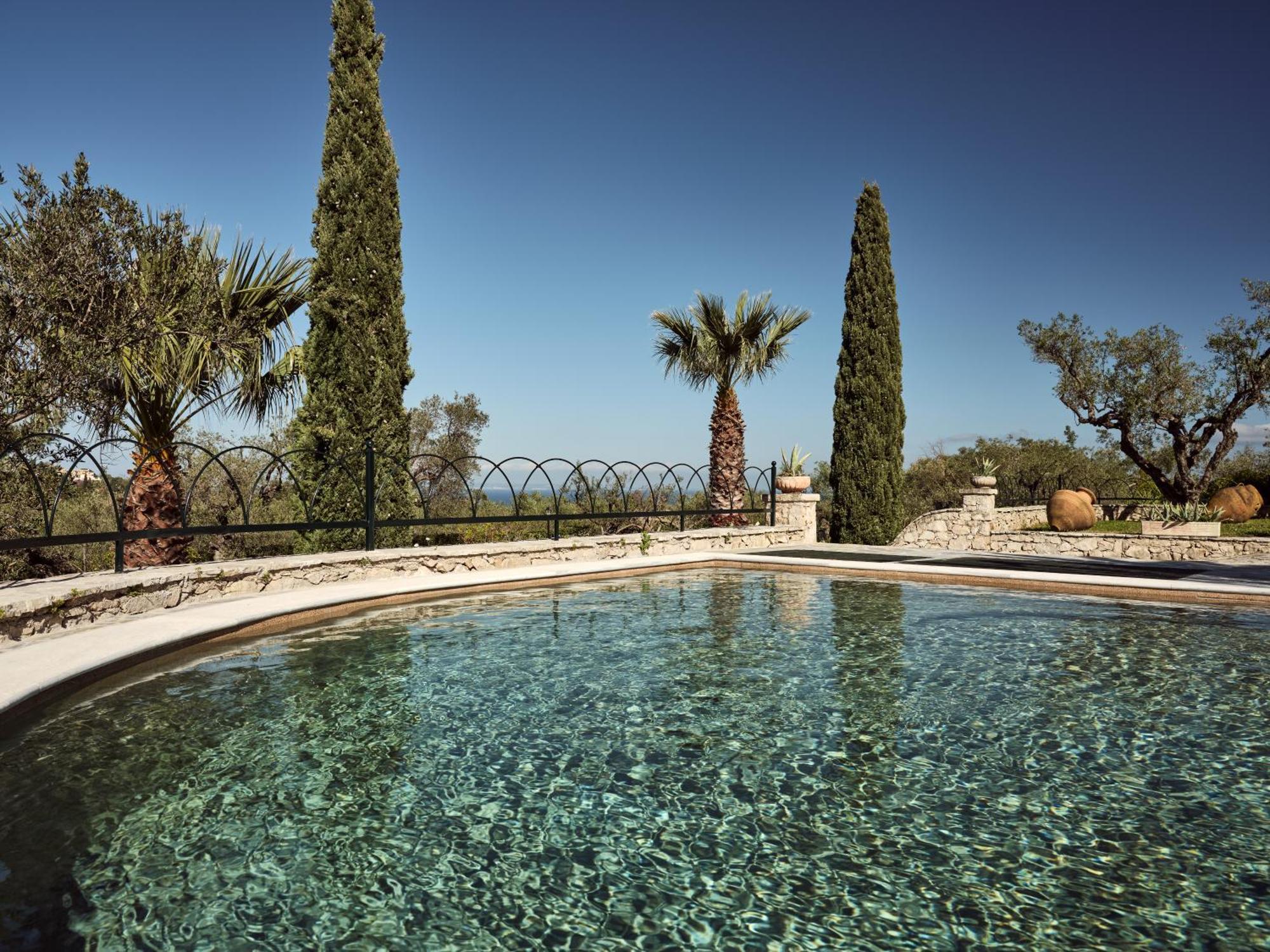 Almeira 4Acre Estate, For Unparalleled Seclusion, By Thinkvilla Закинтос Экстерьер фото
