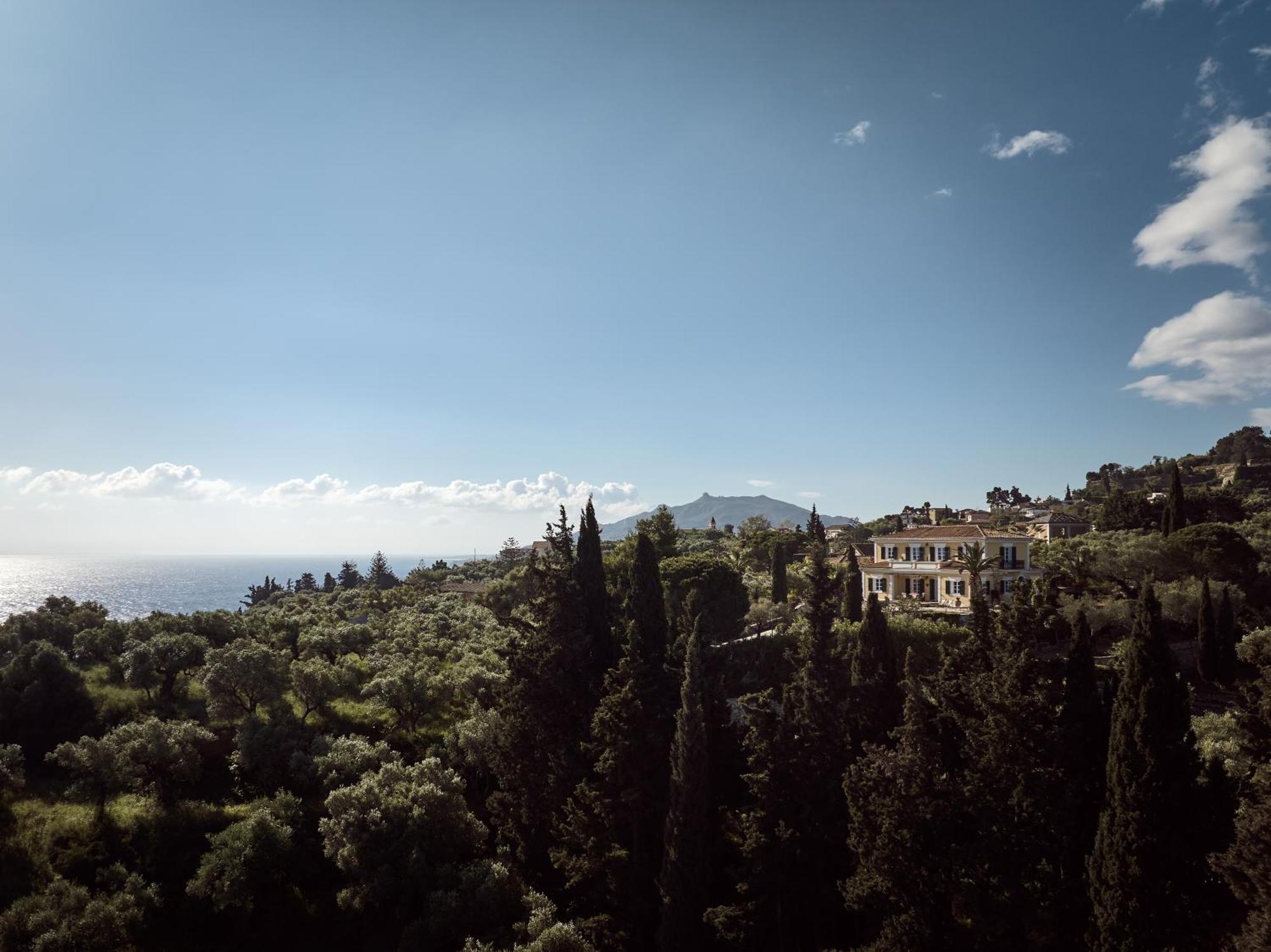 Almeira 4Acre Estate, For Unparalleled Seclusion, By Thinkvilla Закинтос Экстерьер фото