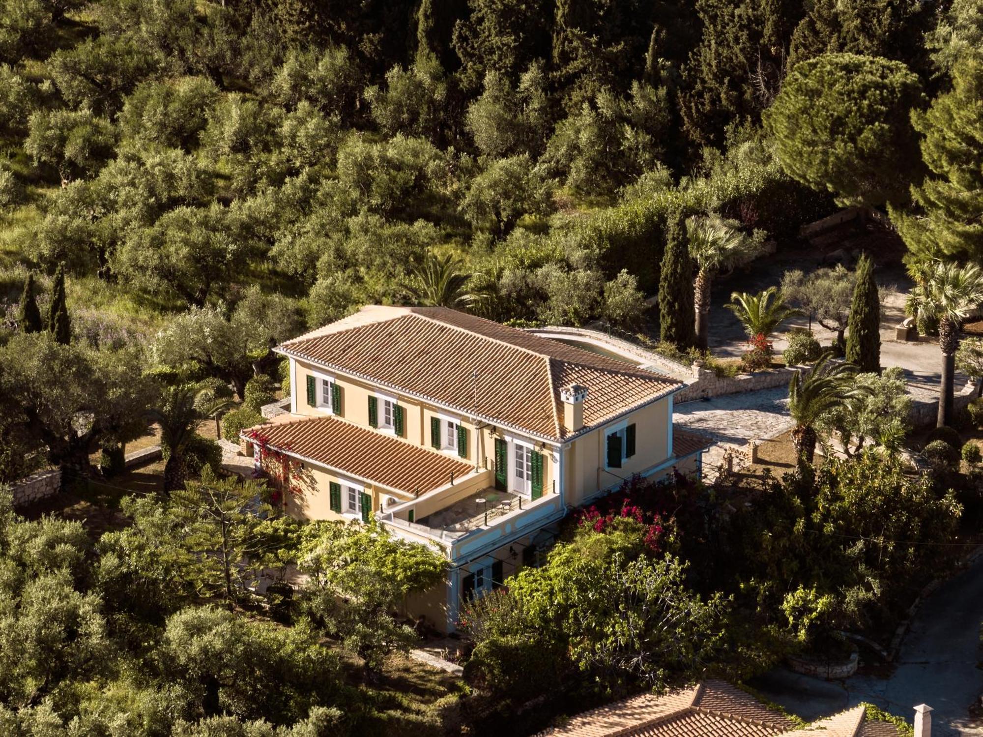 Almeira 4Acre Estate, For Unparalleled Seclusion, By Thinkvilla Закинтос Экстерьер фото